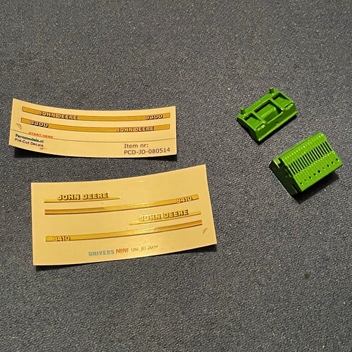John deere 8400 tractor - 1/32,