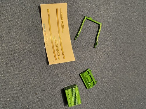 John deere 8400 tractor - 1/32,